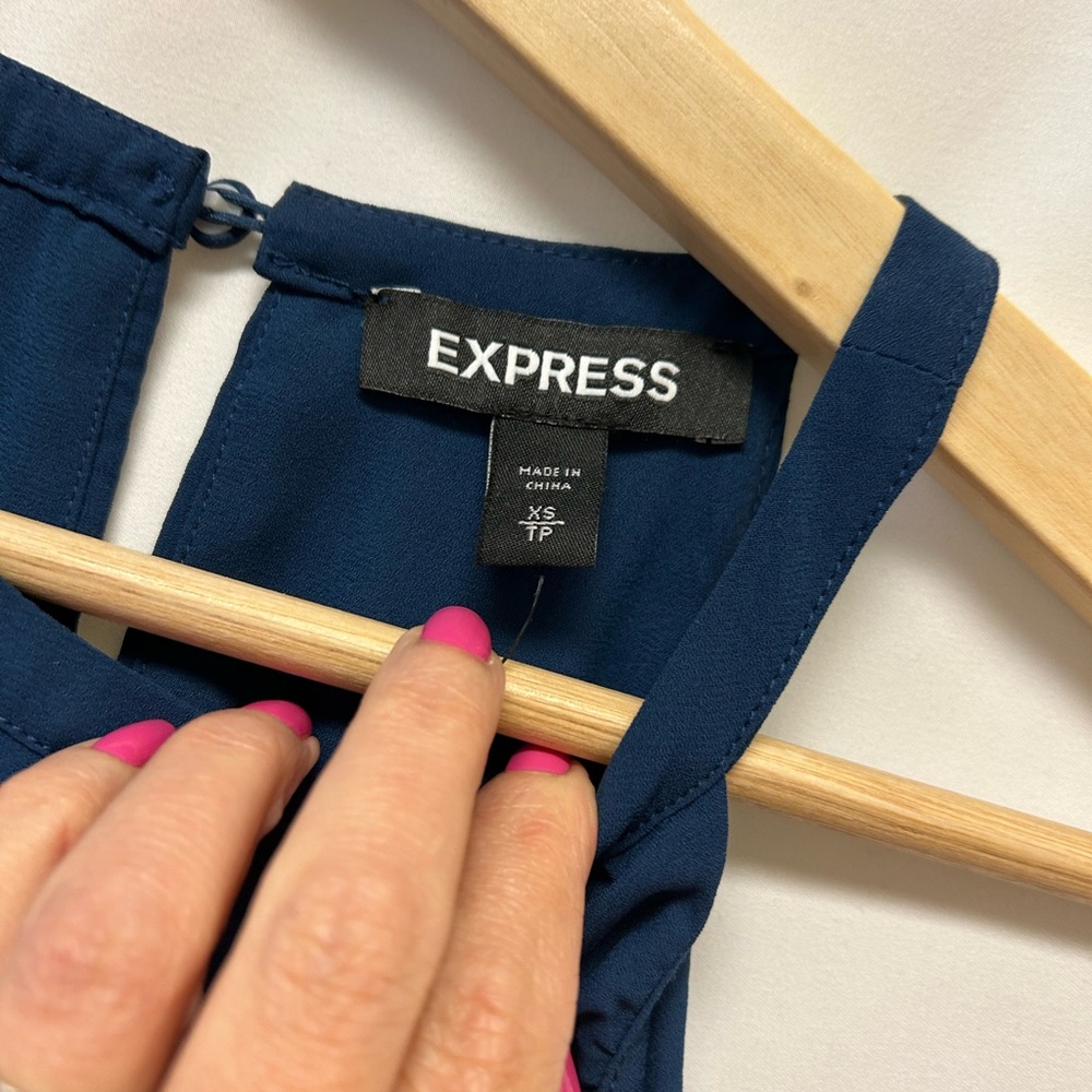 Express Dress - Picture 10 of 13